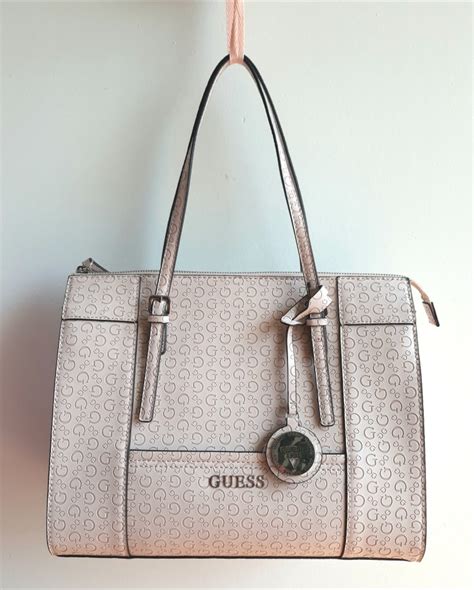 precio de una bolsa guess